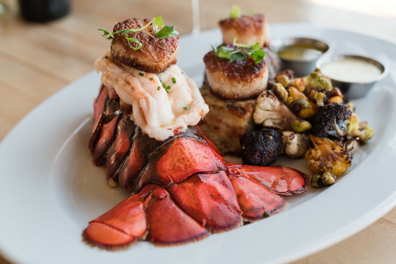 Harbor Seafood & Steak's elegant dining space